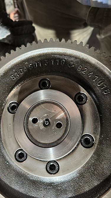 Ищу 51045013110 распредвал D2876LF12 2008г.  - photo 1